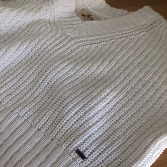 Oversized White Hollister Knit Sweater - Picture 5 of 5